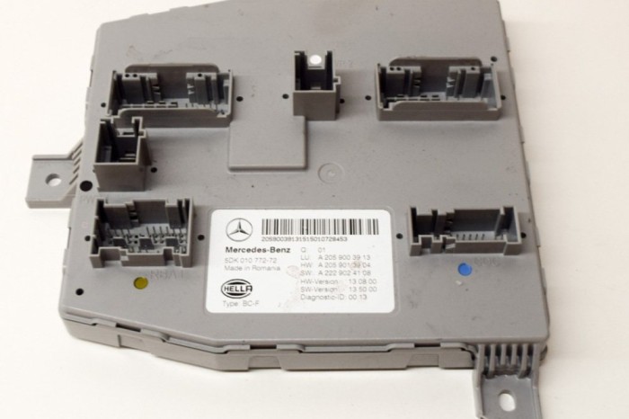 Modul de confort MERCEDES-BENZ C W205 2015 OEM: A2059013904,A2229024108,A2059003913,5DK010772 13502847