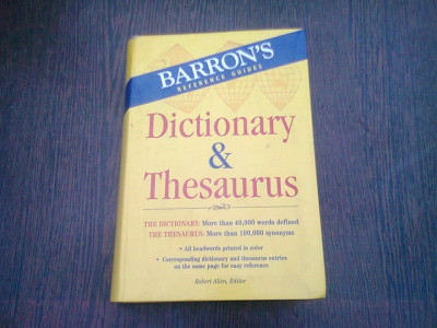 DICTIONARY and THESAURUS BARRON&amp;#039;S foto