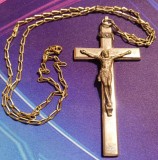 Cruce metalica cu lantisor