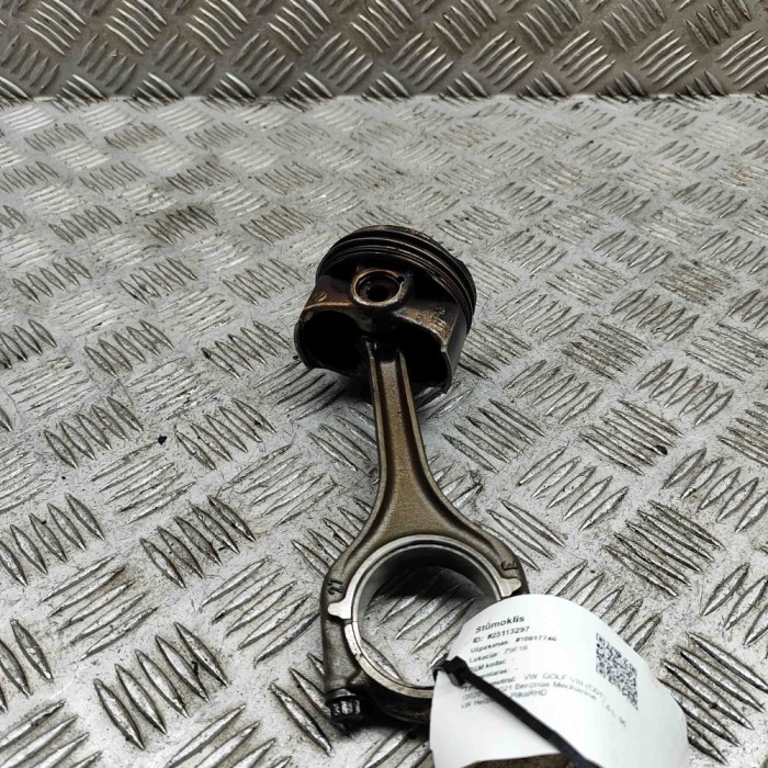 Piston VW GOLF VIII CD1 2021 OEM: 04E198401AE,05E107065G