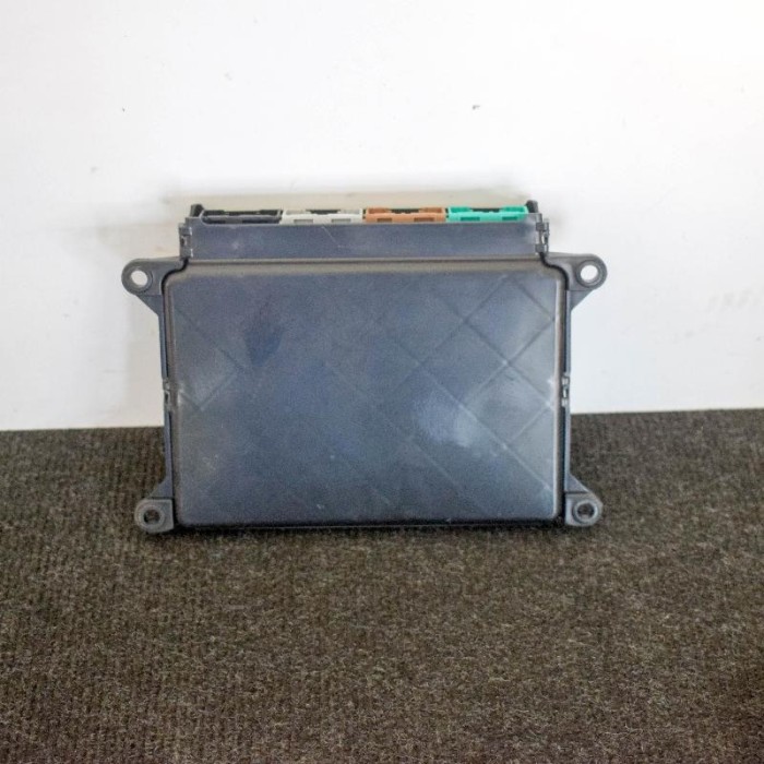Alt modul de control TESLA MODEL X 2016 OEM: 1034215-00-A 4111389