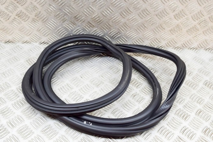 Garnitura ușă dreapta spate AUDI Q3 F3 2021 OEM: 83A833721C | 20945166