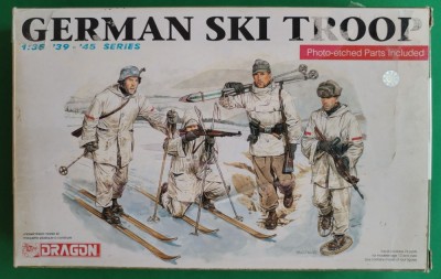 Kit GERMAN SKI TROOP Firma DRAGON Cod 6039 Scara 1/35 Număr piese 76 DIORAMA MACHETA FIGURINE ASAMBLARE HOBBY WWII SOLDAȚI GERMANI AMERICANI RUȘI foto