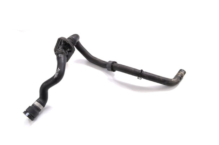 Furtun de lichid de răcire AUDI A4 8W2, B9 2016 OEM: 8W0819334 11629718