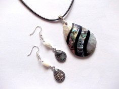 set colier , cercei cu sidef alb si gri argintiu si sidef paua 42918