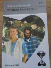 INFRUNTAND TIGRUL-KELLY DIAMOND-229620 foto