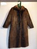 Haina Blana Nutrie Dama, Lunga 110cm, Marime 44/46 (L), Umeri 49cm, Noua