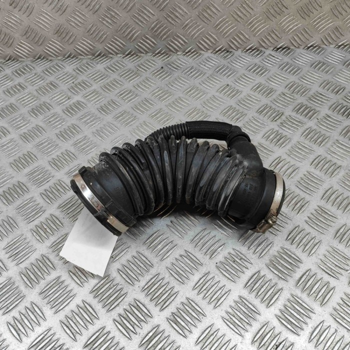 Furtun de admisie aer VW PASSAT Variant B8 3G5 2020 OEM: 3Q0129656H