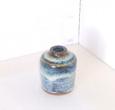 Vaza miniaturala, ceramica studio emailata raku - semnata Gunver Bilde Sorensen foto