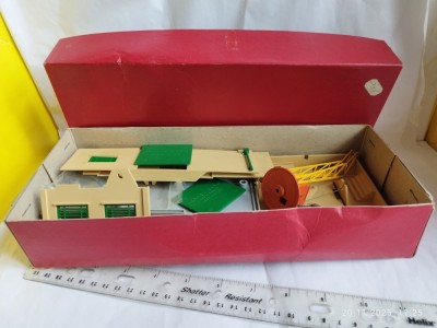 bnk jc Hornby Dublo 5020 - Hangar cu macara - in cutie - anii `60 foto