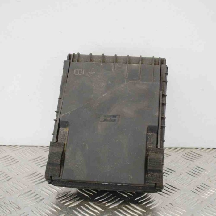 Panou de siguranțe VW PASSAT Variant B7 365 2011 OEM: 3C09371251K0937132F