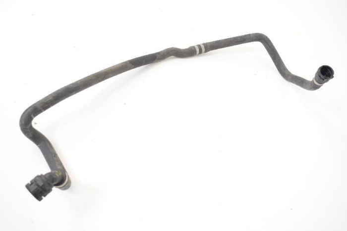 Furtun de lichid de răcire BMW X3 F25 2012 OEM: 9221117 10683882