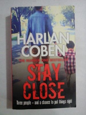 STAY CLOSE - Harlan COBEN foto