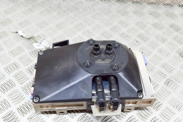 Alt modul de control TESLA MODEL 3 2019 OEM: 1462554-05-H,1465773-01-D,1465772-00-A 21559268