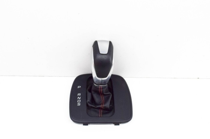 Nuca schimbător de viteze FORD KUGA II DM2 2019 OEM: CJ5P-7E034-AAW | 20511218