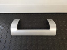 Maner combina frigorifica , frigider Arctic Beko , gri 21.5 cm intre gauri / C158