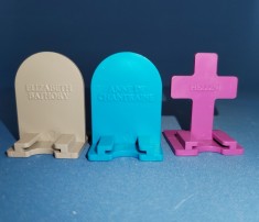 Set de trei piese de joc din plastic, joc vintage AtmosFear, pietre funerare, cruci de criminali defuncti celebrii Bathory Hellin Chantraine lost14