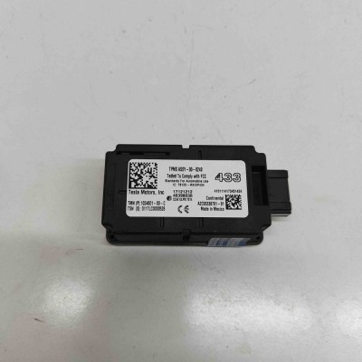 Modul de control presiune anvelope TESLA MODEL S 2018 OEM: 1034601-00-C 31875425 foto