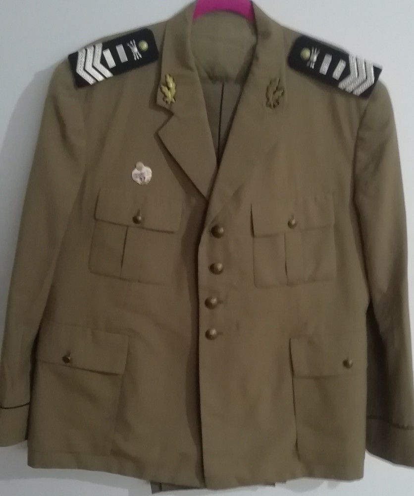 M5 - COSTUM MILITAR - COMUNIST - MAISTRU TRANSMISIUNI - PIESA DE COLECTIE |  Okazii.ro