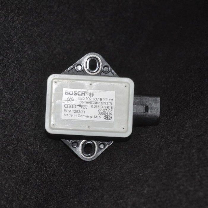 Senzor de accelerație AUDI A4 8EC, B7 2005 OEM: 8E0907637B0265005618 1513527