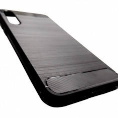 Husa Forcell Carbon silicon neagra pentru Huawei P20 Pro