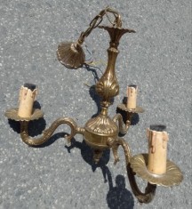 Deosebit candelabru antic cu 3 brațe