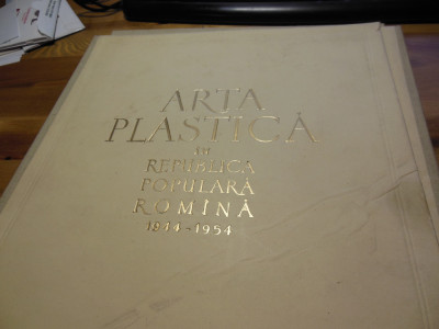 Arta plastica in Republica Populara Romana 1944-1954 foto