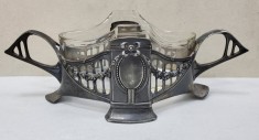 BOMBONIERA ART NOUVEAU DIN METAL ARGINTAT SI CRISTAL, cca. 1910