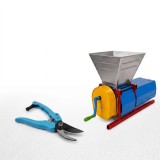 Cumpara ieftin Pachet Zdrobitor si desciorchinator manual cu aparatoare, pentru struguri, 2 in 1, cuva inox 20l, 300 Kg/h + Foarfeca vita de vie