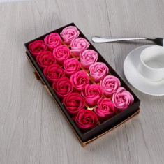 Set de sapunuri in forma de trandafir, cu esente florale &amp;amp;#8211; roz foto