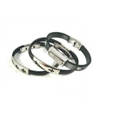 Cumpara ieftin Set 3 bratari tip curea din silicon, negre, cu catarama si placuta din inox, diametru reglabil