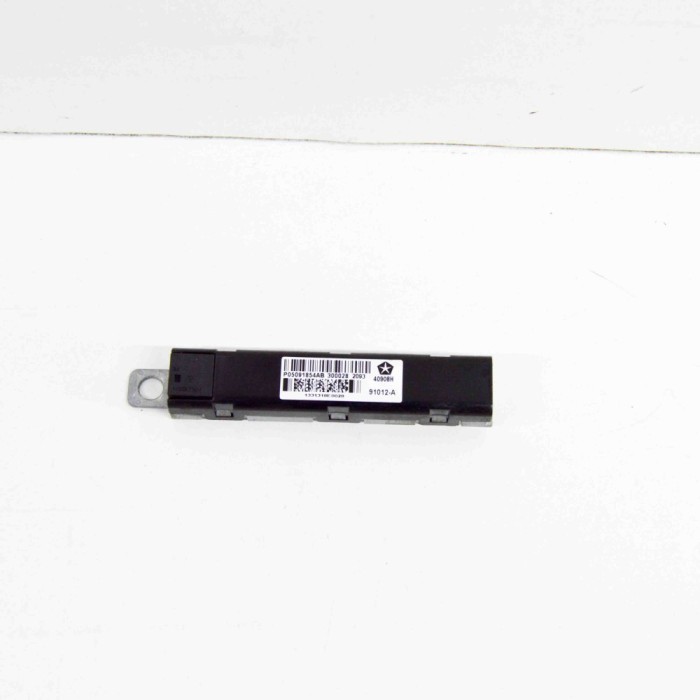 Amplificator de antena JEEP CHEROKEE KL 2015 OEM: P05091854AB,05091854AB