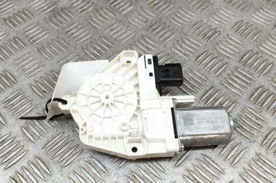 Motor macara geam ușă dreapta față TESLA MODEL Y 2023 OEM: 1526796-00-E,G03483-101 23517765 foto