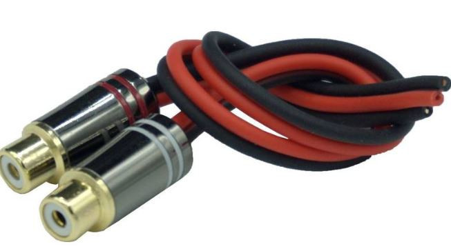 2 x conector RCA M cu fanta oblica de 8 ori, lipibil lungime: 26,5 mm Audio System CarStore Technology