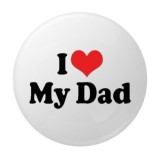 Cumpara ieftin Insigna rotunda I Love My Dad, 58 mm, fundal alb, inimioara rosie, ac metalic