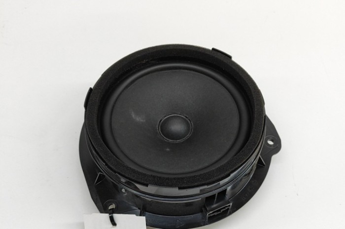 Difuzor ușă dreapta spate AUDI A3 Sportback 8VA, 8VF 2017 OEM: 8V4035411B 28857964
