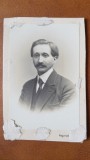 Fotografie pe carton, barbat cu mustata, perioada interbelica