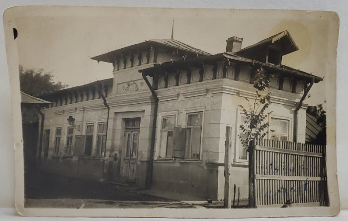 CLADIRE DIN BUCURESTI , CONSTRUITA 1899 , STRADA PAPIU ILARIAN 11 , FOTOGRAFIE , INTERBELICA