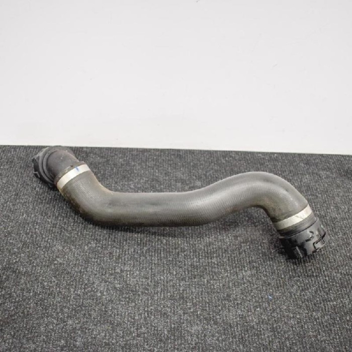 Furtun radiator răcire st&acirc;nga MERCEDES-BENZ C W205 2015 OEM: A2055013182 3614384