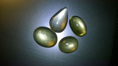 lot de citrine naturale taiate caboson diverse marimi ideale ptr pandantive foto