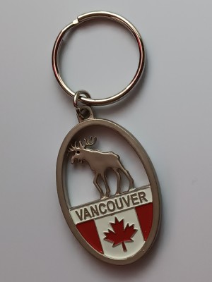 D8 5 - Breloc - tematica turism - Canada - frunza de artar si elan foto