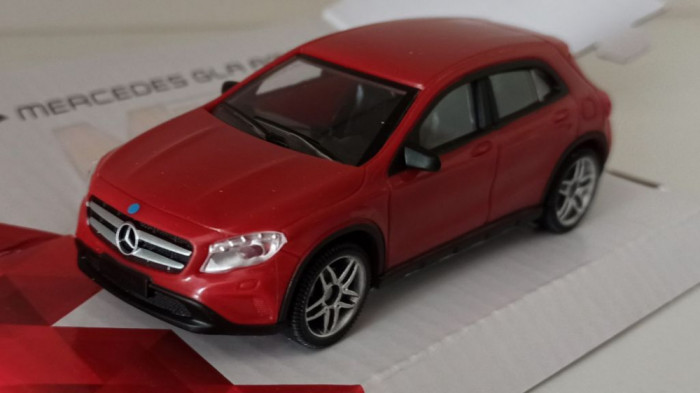 Macheta Mercedes GLA AMG MK1 Facelift (X156) 2019 rosu - Mondo Motors 1/43