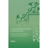 A rendszerv&aacute;ltoztat&aacute;s t&uuml;k&ouml;rreflexei - Politikust&aacute;rsak, k&ouml;z&eacute;leti szereplők eml&eacute;kez&eacute;sei Antall J&oacute;zsef minisztereln&ouml;k &eacute;s korm&aacute;ny&aacute;nak munk&aacute;ss&aacute;g&aacute;ra - T&oacute;th