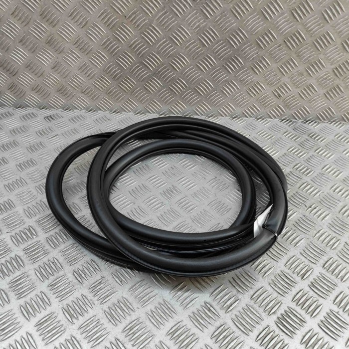 Garnitura ușă dreapta spate VW T-CROSS C11 2024 OEM: 2GM867914C