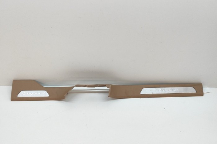 Ornament prag interior dreapta față PORSCHE CAYENNE 9Y0/9Y3 2019 OEM: 760853846A,760.853.846.A | 22826677