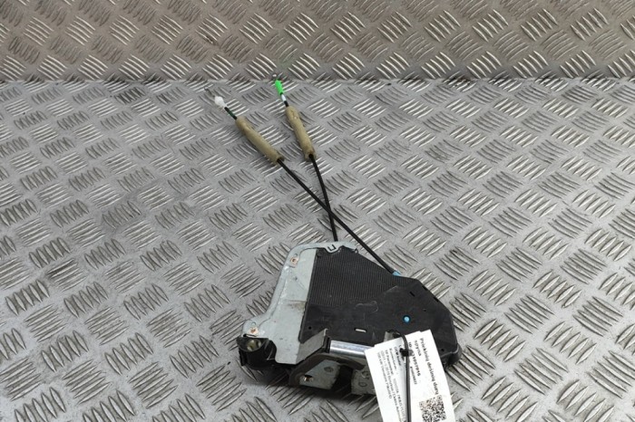 &Icirc;ncuietoare ușă dreapta față TOYOTA PRIUS PLUS _W4_ 2019 OEM: 69030-53080 31057016