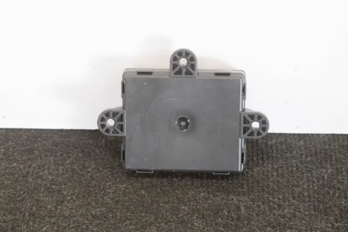 Modul de control ușă dreapta față FORD FOCUS III 2016 OEM: F1ET-14B531-BF,F1ET-14F142-BC,F1ET-14C064-AF 10876194