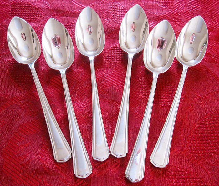 SET LINGURITE ENGLEZESTI ARGINTATE PLACATE CU ARGINT MARCA JE&amp;SS ANGLIA 14 CM