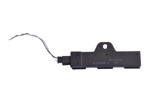Antena Keyless Entry BMW i8 I12 2015 OEM: 9220832 14913842