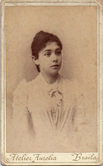 FOTOGRAFIE VECHE PORTRET FEMEIE BRAILA CDV FOTO ATELIER AURELIA